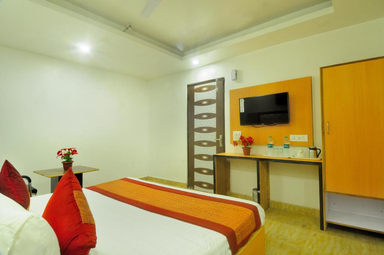 Hotel Noida Delight Ngoại thất bức ảnh