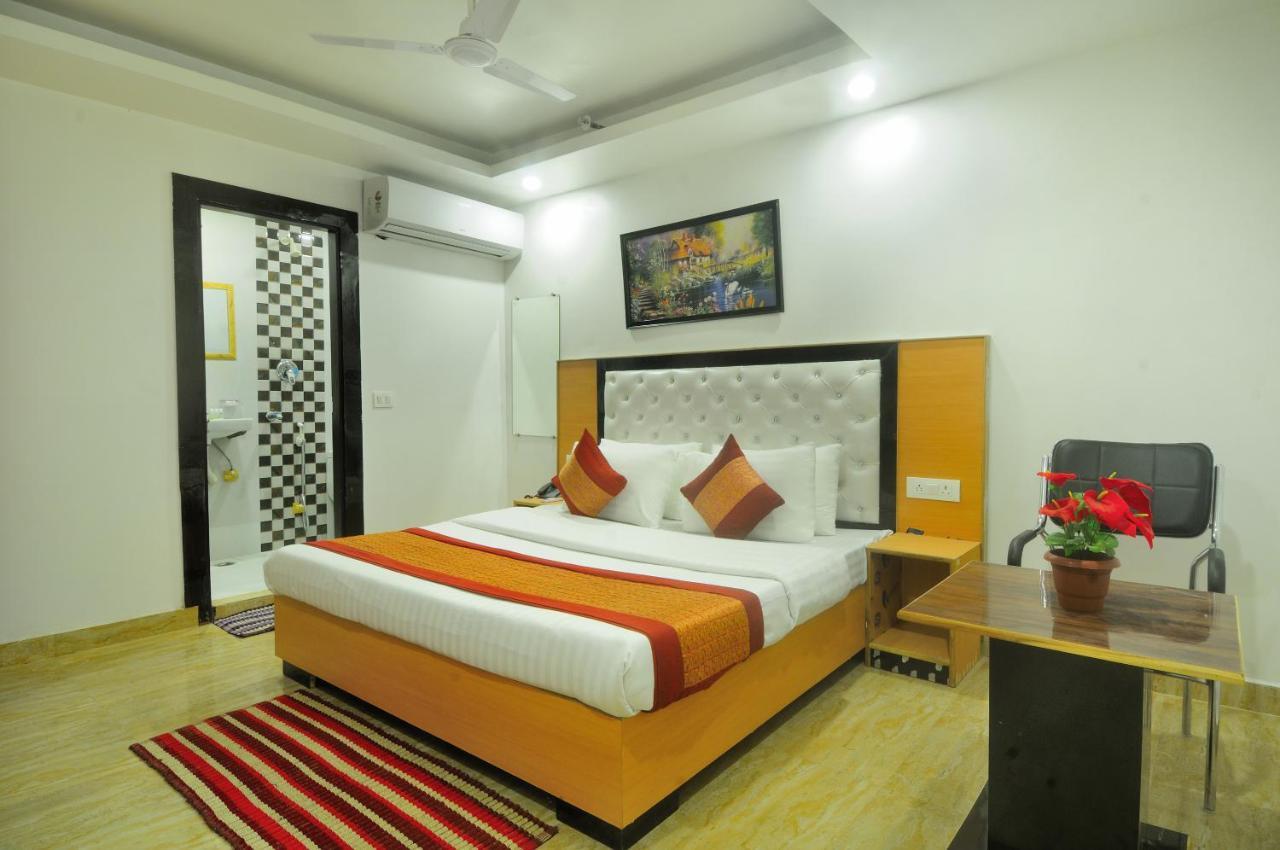 Hotel Noida Delight Ngoại thất bức ảnh